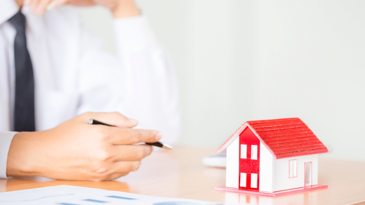 Mortgage vs. cash: Which is the better option when buying a home?